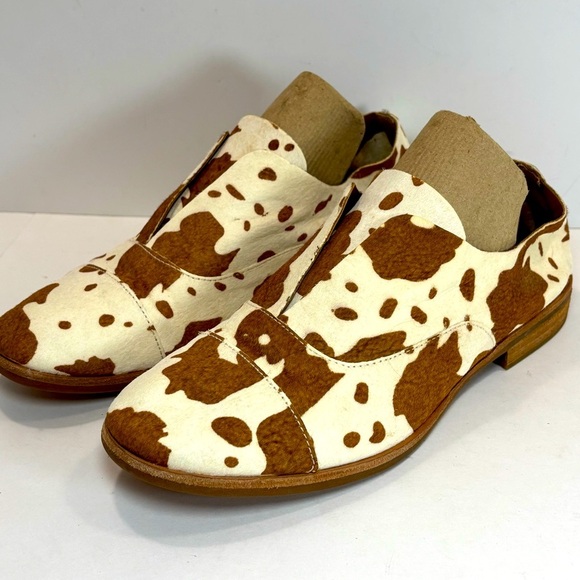 Kork-Ease Shoes - Kork-Ease Nottingham Slip On Brown Cow Print Oxford Leather Shoes Women 8.5
